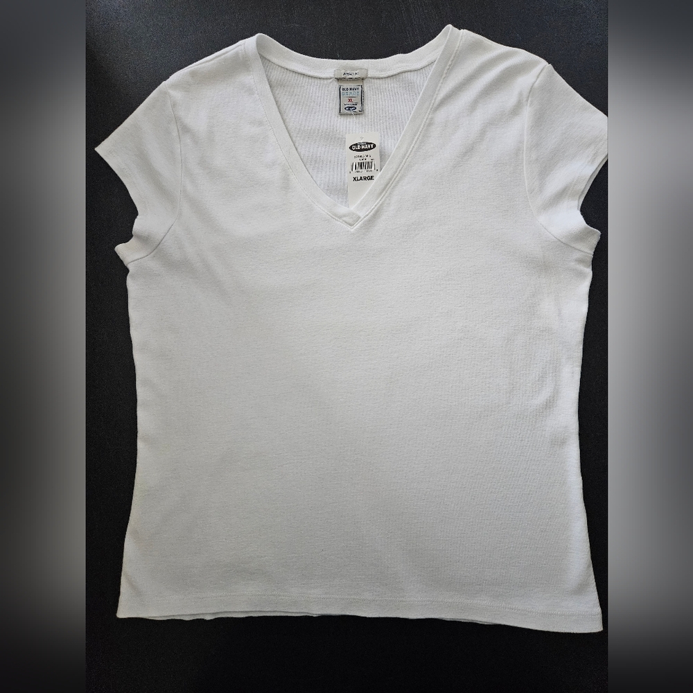 Vintage '04 - Cotton NWT Old Navy White Tee Shirt - Made In Peru - Size XL